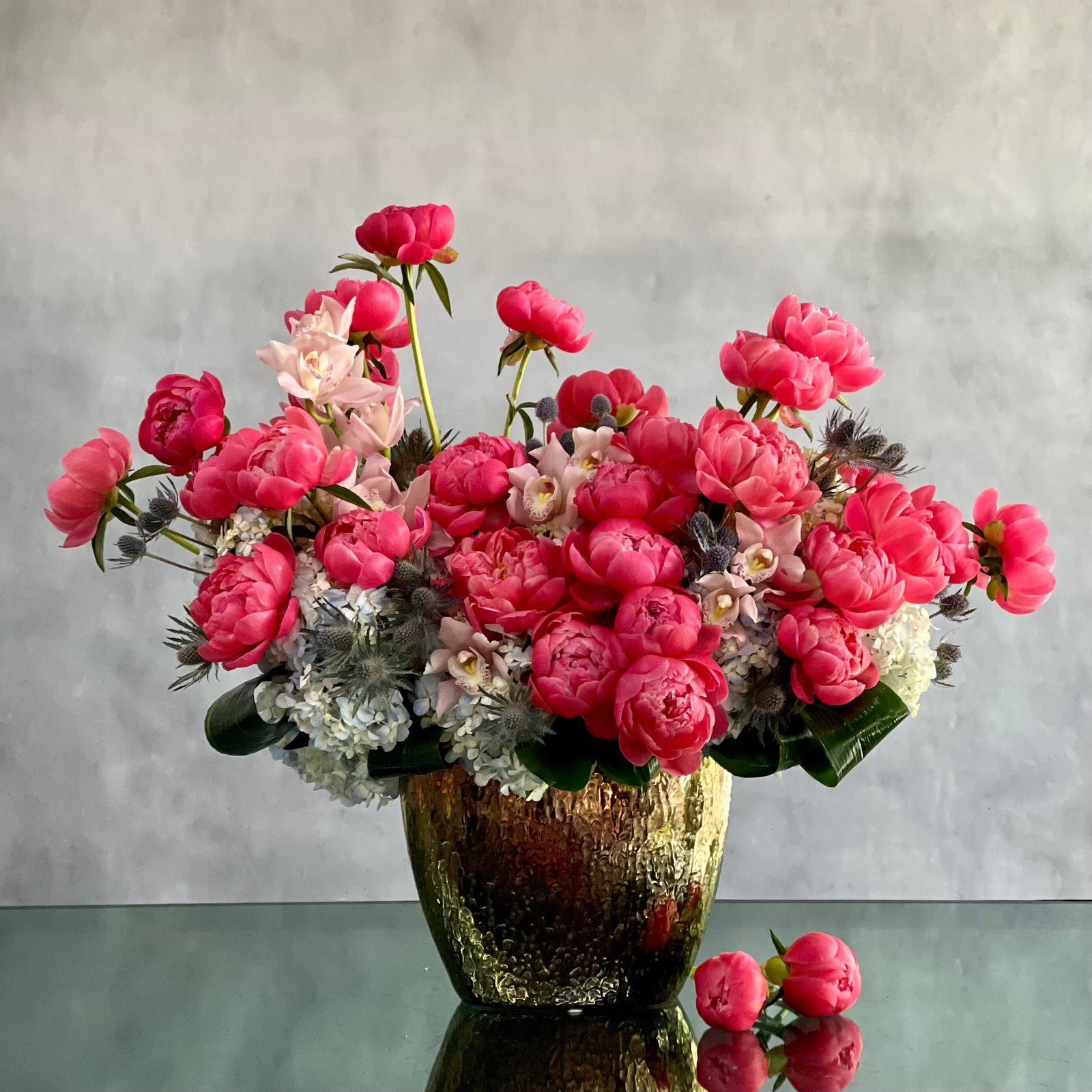 coral_peony_gold_vase_cym_orchid A touch of Perfection - beverlyhillsflorist